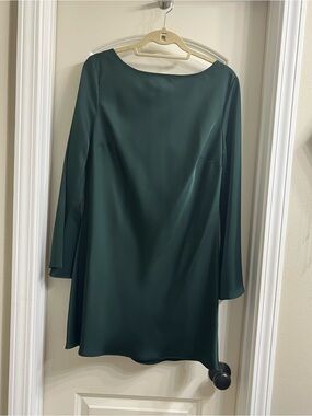 GIANNI BINI Forest Green Long-Sleeve Shift Dress
